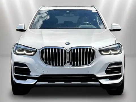 Photos of 2023 BMW X5 xDrive40i for sale in Naperville, IL at Maserati Alfa Romeo of Naperville