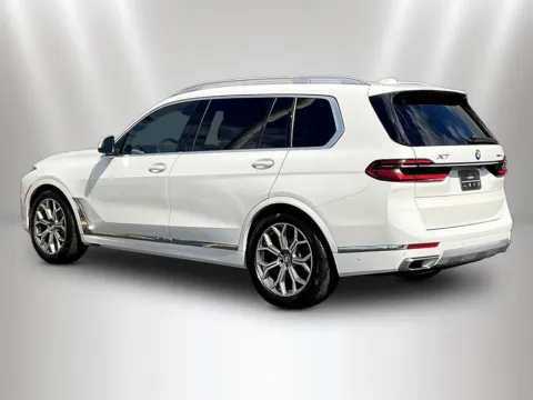 More photos of 2023 BMW X7 xDrive40i at Maserati Alfa Romeo of Naperville, IL