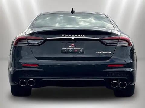 More photos of 2022 Maserati Quattroporte Modena at Maserati Alfa Romeo of Naperville, IL