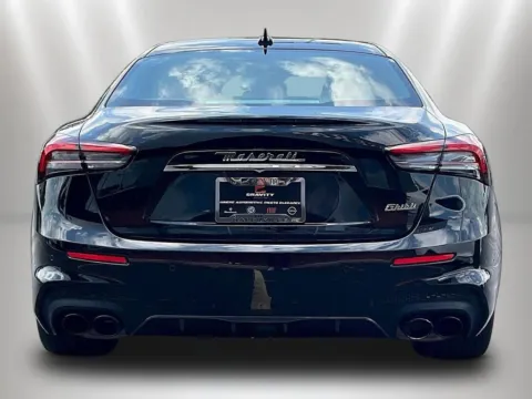 More photos of 2021 Maserati Ghibli Trofeo at Maserati Alfa Romeo of Naperville, IL