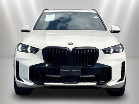Photos of 2024 BMW X5 xDrive40i for sale in Naperville, IL at Maserati Alfa Romeo of Naperville