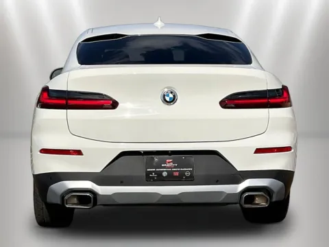 More photos of 2023 BMW X4 xDrive30i at Maserati Alfa Romeo of Naperville, IL
