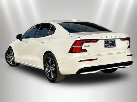 More photos of 2024 Volvo S60 B5 Plus Dark Theme at Maserati Alfa Romeo of Naperville, IL