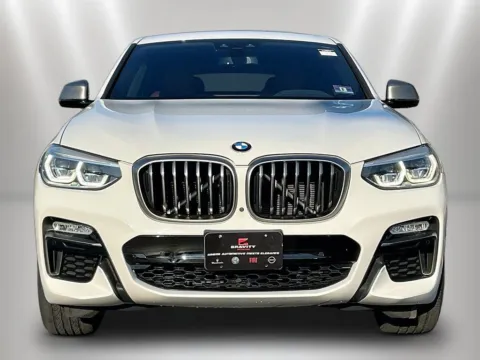 Photos of 2019 BMW X4 M40i for sale in Naperville, IL at Maserati Alfa Romeo of Naperville