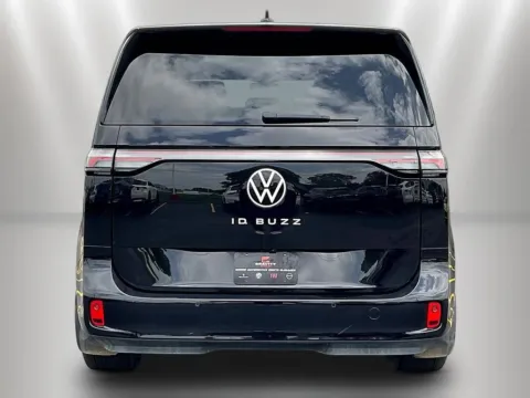 More photos of 2025 Volkswagen ID. Buzz Pro S at Maserati Alfa Romeo of Naperville, IL