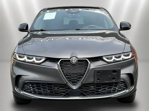 Photos of 2024 Alfa Romeo Tonale Ti for sale in Naperville, IL at Maserati Alfa Romeo of Naperville
