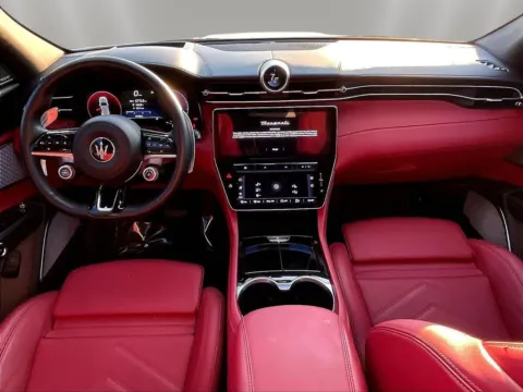 More photos of 2023 Maserati Grecale Modena at Maserati Alfa Romeo of Naperville, IL