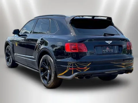 More photos of 2019 Bentley Bentayga V8 at Maserati Alfa Romeo of Naperville, IL