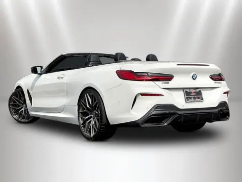More photos of 2023 BMW 8 Series M850i xDrive at Maserati Alfa Romeo of Naperville, IL