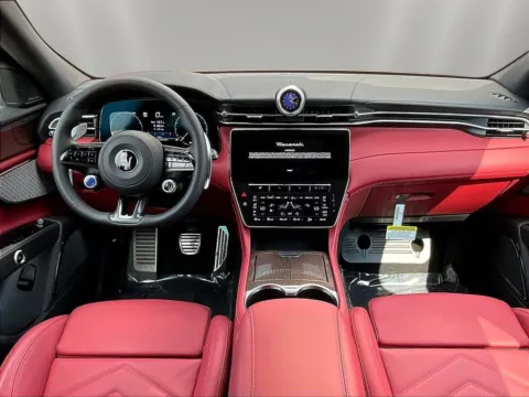 More photos of 2026 Maserati Grecale Modena at Maserati Alfa Romeo of Naperville, IL