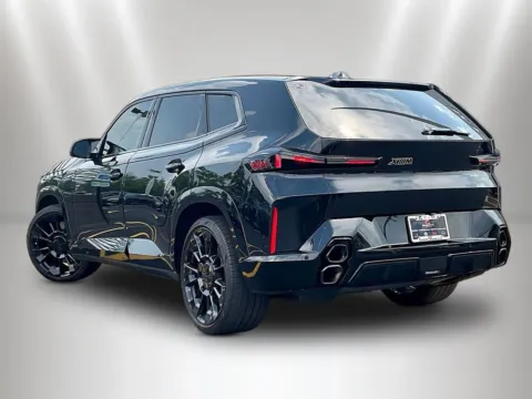 More photos of 2024 BMW XM at Maserati Alfa Romeo of Naperville, IL