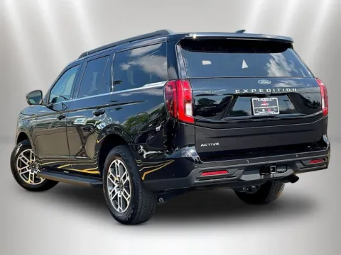More photos of 2025 Ford Expedition Active at Maserati Alfa Romeo of Naperville, IL