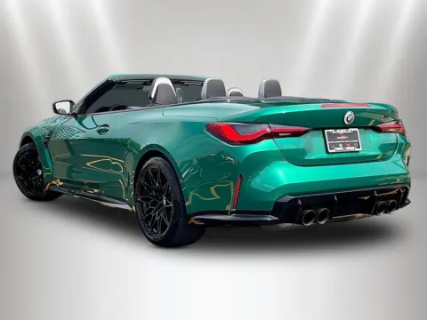 More photos of 2022 BMW M4 Competition at Maserati Alfa Romeo of Naperville, IL