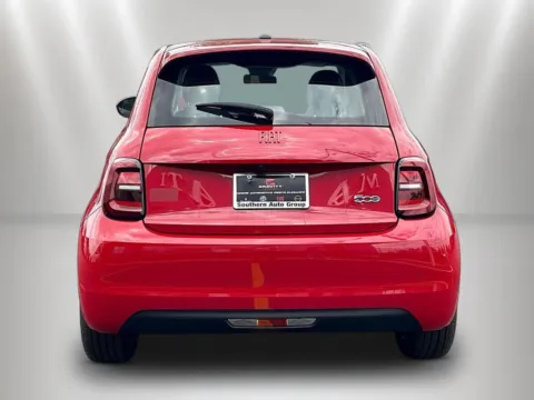 More photos of 2024 Fiat 500e Battery Electric at Maserati Alfa Romeo of Naperville, IL