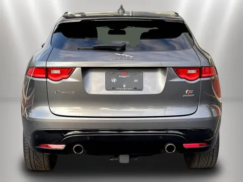 More photos of 2017 Jaguar F-PACE S at Maserati Alfa Romeo of Naperville, IL