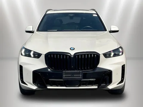 Photos of 2024 BMW X5 xDrive40i for sale in Naperville, IL at Maserati Alfa Romeo of Naperville