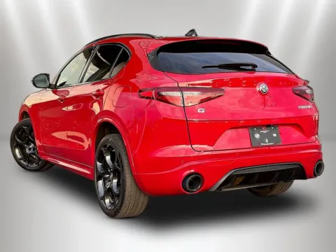 More photos of 2023 Alfa Romeo Stelvio Veloce at Maserati Alfa Romeo of Naperville, IL