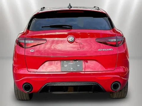 More photos of 2023 Alfa Romeo Stelvio Veloce at Maserati Alfa Romeo of Naperville, IL