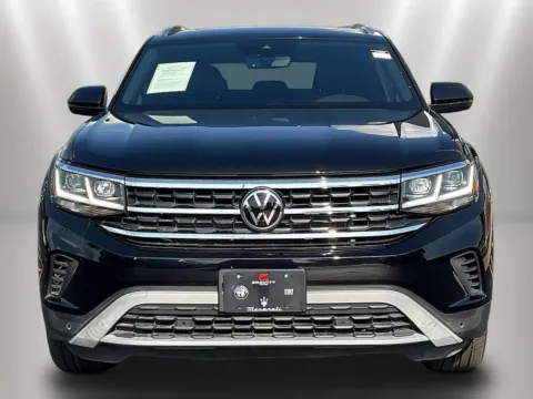 Photos of 2023 Volkswagen Atlas Cross Sport 3.6L V6 SEL for sale in Naperville, IL at Maserati Alfa Romeo of Naperville