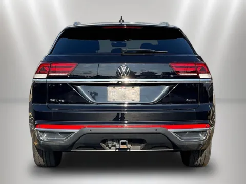 More photos of 2023 Volkswagen Atlas Cross Sport 3.6L V6 SEL at Maserati Alfa Romeo of Naperville, IL