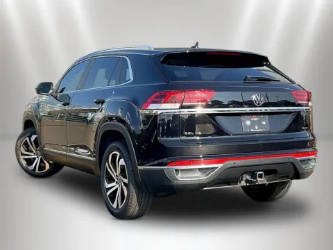 More photos of 2023 Volkswagen Atlas Cross Sport 3.6L V6 SEL at Maserati Alfa Romeo of Naperville, IL