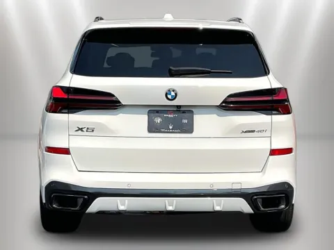 More photos of 2024 BMW X5 xDrive40i at Maserati Alfa Romeo of Naperville, IL