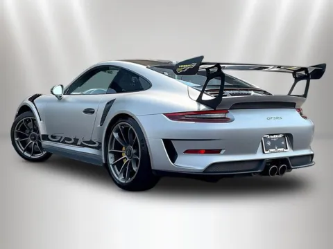 More photos of 2019 Porsche 911 GT3 RS at Maserati Alfa Romeo of Naperville, IL