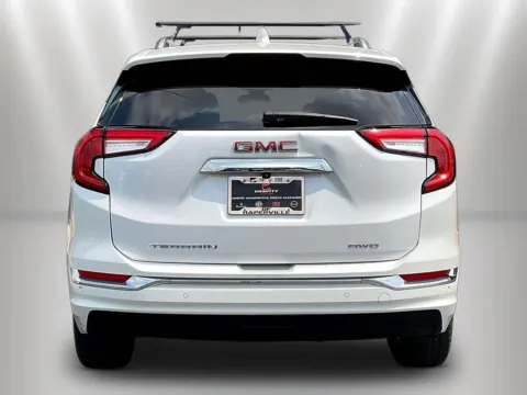 More photos of 2023 GMC Terrain Denali at Maserati Alfa Romeo of Naperville, IL