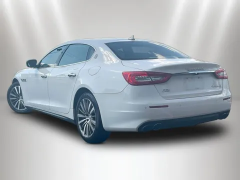 More photos of 2019 Maserati Quattroporte S Q4 at Maserati Alfa Romeo of Naperville, IL
