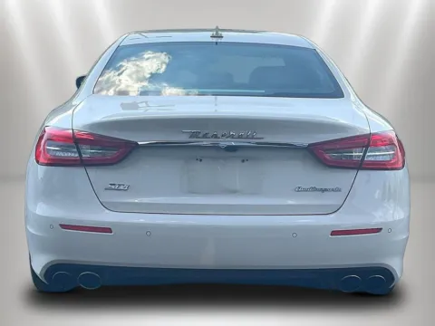 More photos of 2019 Maserati Quattroporte S Q4 at Maserati Alfa Romeo of Naperville, IL