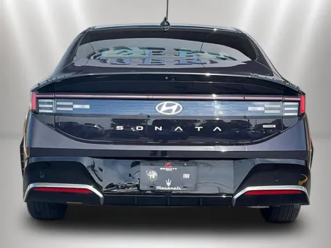 More photos of 2024 Hyundai Sonata SEL at Maserati Alfa Romeo of Naperville, IL