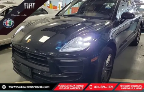 Black 2024 Porsche Macan for sale in Naperville, IL