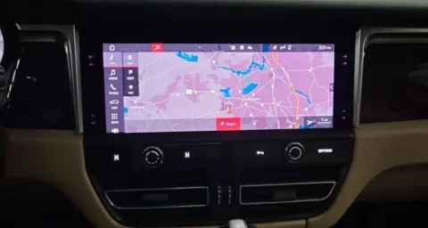 More photos of 2024 Porsche Macan at Maserati Alfa Romeo of Naperville, IL