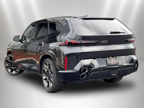 More photos of 2023 BMW XM at Maserati Alfa Romeo of Naperville, IL
