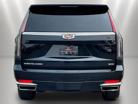 More photos of 2022 Cadillac Escalade Premium Luxury at Maserati Alfa Romeo of Naperville, IL