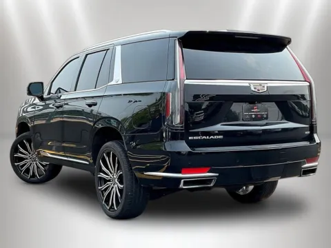 More photos of 2022 Cadillac Escalade Premium Luxury at Maserati Alfa Romeo of Naperville, IL
