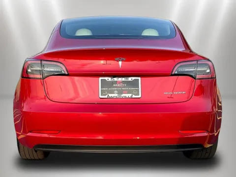 More photos of 2022 Tesla Model 3 Long Range at Maserati Alfa Romeo of Naperville, IL