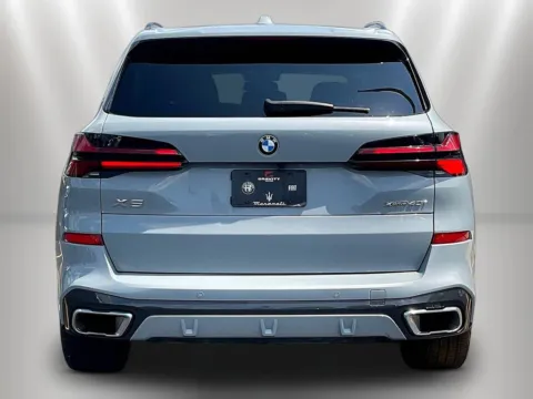 More photos of 2025 BMW X5 xDrive40i at Maserati Alfa Romeo of Naperville, IL