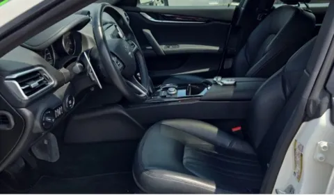 More photos of 2023 Maserati Ghibli Modena Q4 at Maserati Alfa Romeo of Naperville, IL