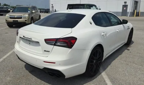 Photos of 2023 Maserati Ghibli Modena Q4 for sale in Naperville, IL at Maserati Alfa Romeo of Naperville