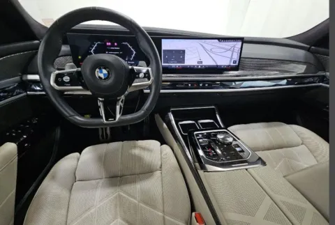 More photos of 2023 BMW 7 Series 760i xDrive at Maserati Alfa Romeo of Naperville, IL