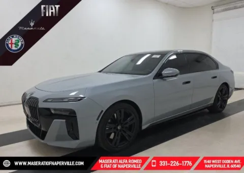 Gray 2023 BMW 7 Series 760i xDrive for sale in Naperville, IL