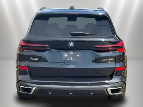 More photos of 2024 BMW X5 xDrive40i at Maserati Alfa Romeo of Naperville, IL