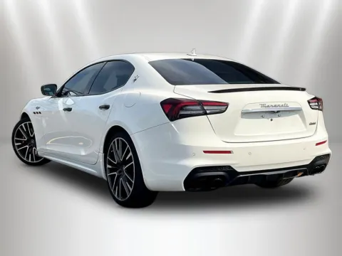 More photos of 2022 Maserati Ghibli Trofeo at Maserati Alfa Romeo of Naperville, IL