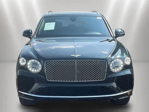 Photos of 2021 Bentley Bentayga V8 for sale in Naperville, IL at Maserati Alfa Romeo of Naperville