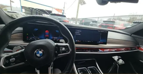 More photos of 2023 BMW 7 Series 760i xDrive at Maserati Alfa Romeo of Naperville, IL