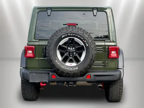 More photos of 2021 Jeep Wrangler Rubicon at Maserati Alfa Romeo of Naperville, IL