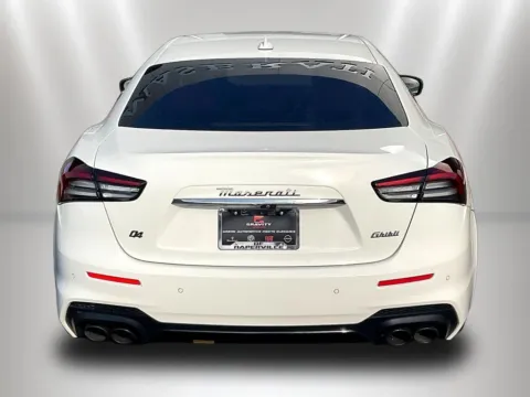 More photos of 2022 Maserati Ghibli Modena Q4 at Maserati Alfa Romeo of Naperville, IL