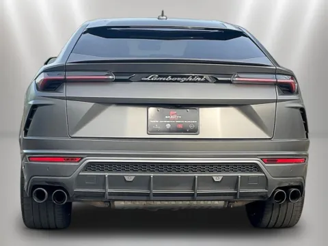 More photos of 2021 Lamborghini Urus at Maserati Alfa Romeo of Naperville, IL