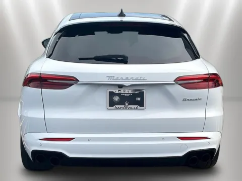 More photos of 2023 Maserati Grecale Modena at Maserati Alfa Romeo of Naperville, IL